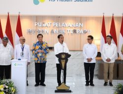 Bey Machmudin Dampingi Presiden Jokowi Resmikan Gedung Pusat Pelayanan Kesehatan Ibu dan Anak RSHS Bandung